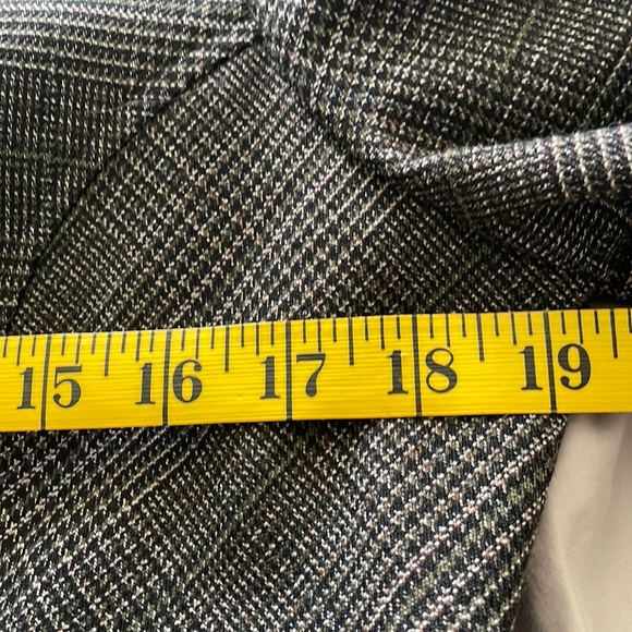 Lana Lee Vintage Pettite Black/Grey Plaid Short Jacket, Size 12 - Picture 13 of 16